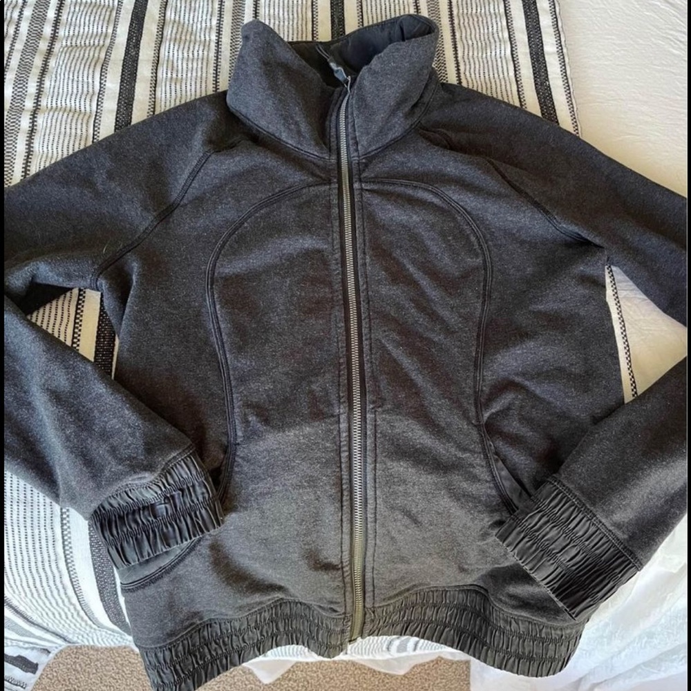 Lululemon rare full zip jacket